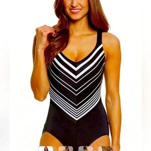 Active Spirit Pocketz shore point V neck swimsuit size 16 NWT pocket